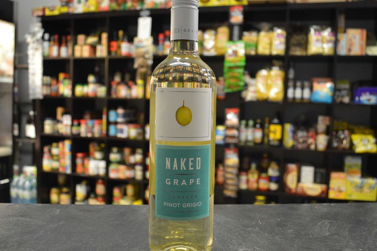 Naked Grape Pinot Grigio (750 ml)