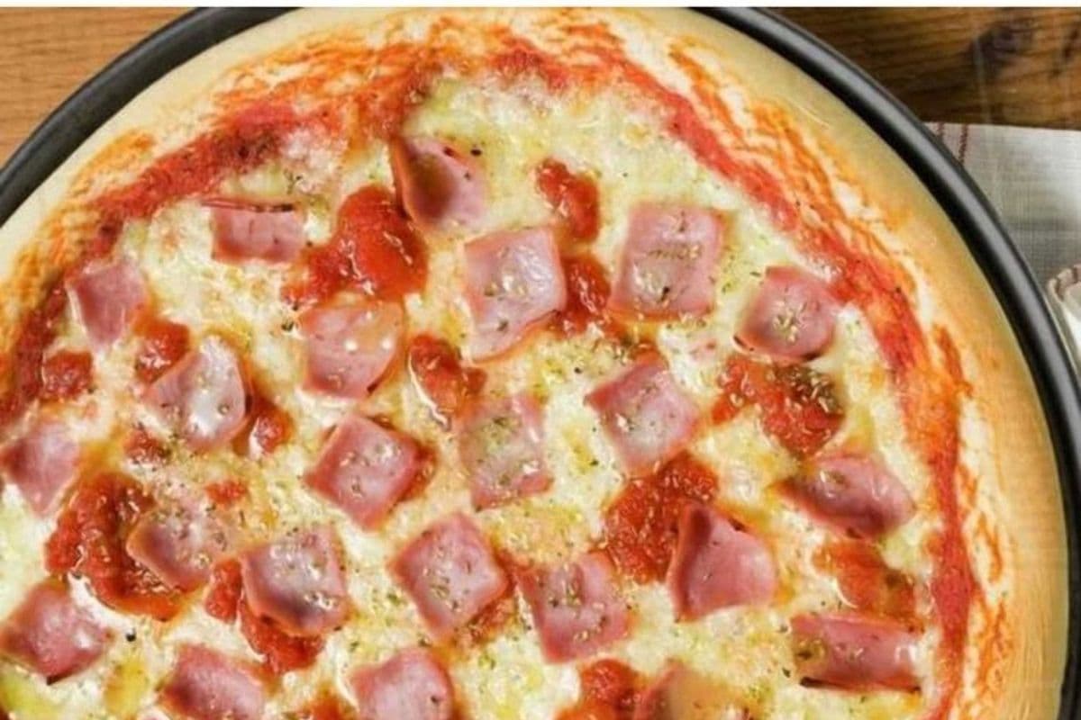 15. X-Large Ham Pizza
