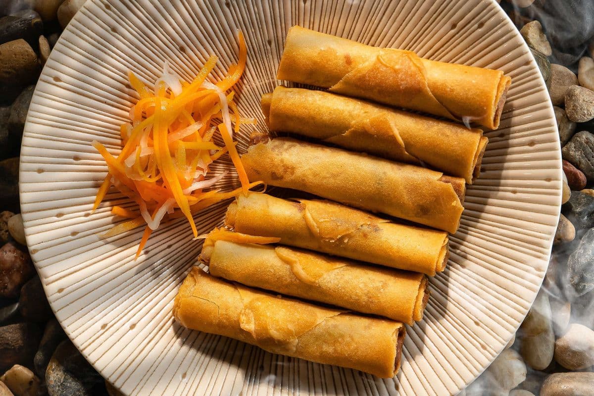 1. Spring Rolls (6 Pcs)