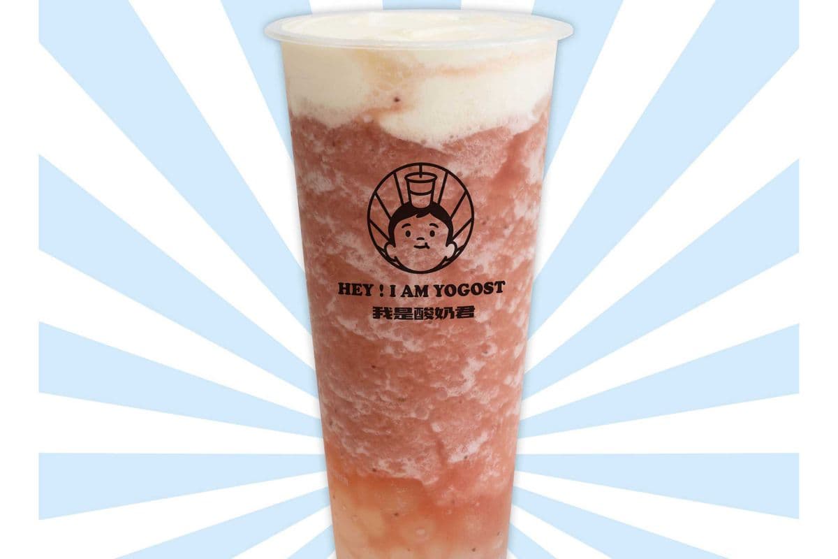 Strawberry Slush w/Yogurt Foam(芝芝莓莓)