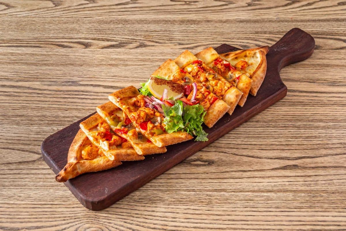 2. Chicken Pide