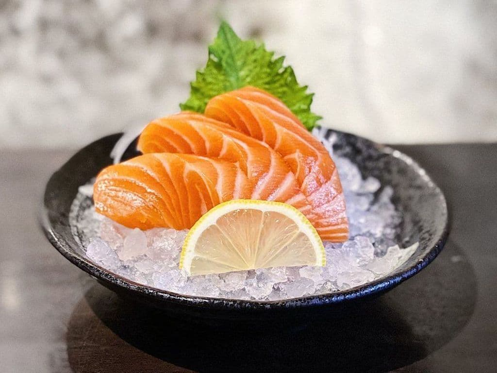 Salmon Sashimi (3 Pcs)