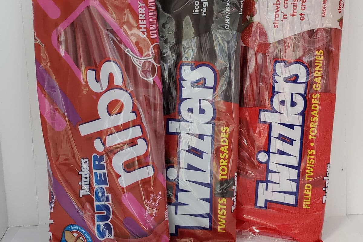 Twizzlers Licorice 350g - 450g (Assorted Flavours)
