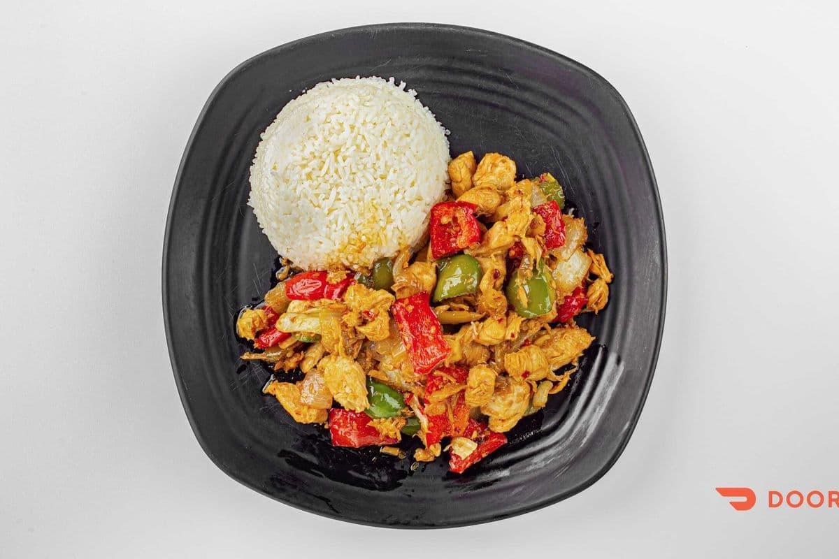 57. Stir-Fried Chicken or Stir-Fried Beef Lemongrass on Rice - Com Ga Xao Sa Ot / Com Bo Xao Sa Ot