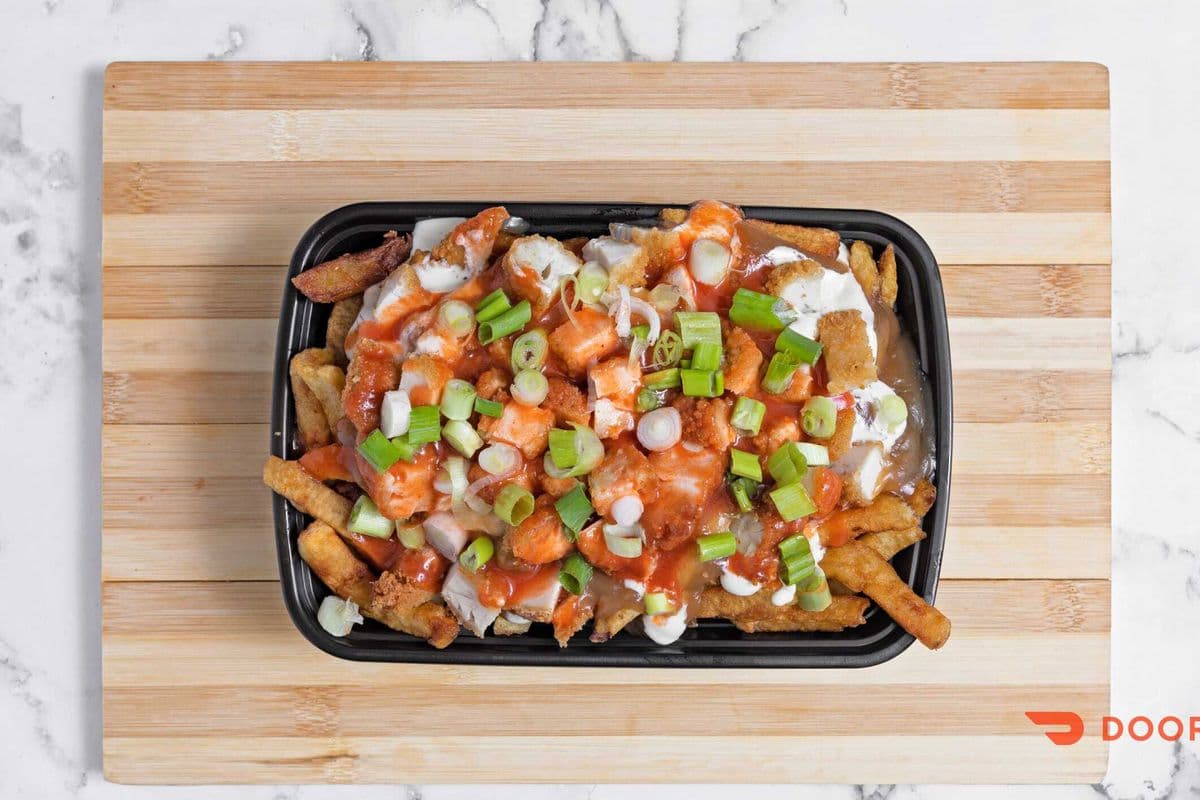 Crispy Buffalo Chicken Poutine