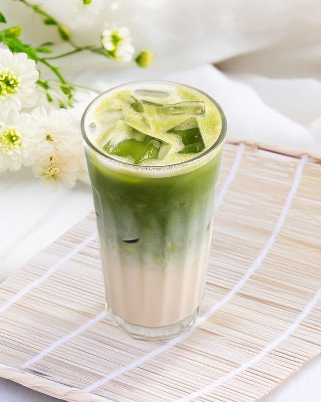 Ice Matcha Latte 16oz