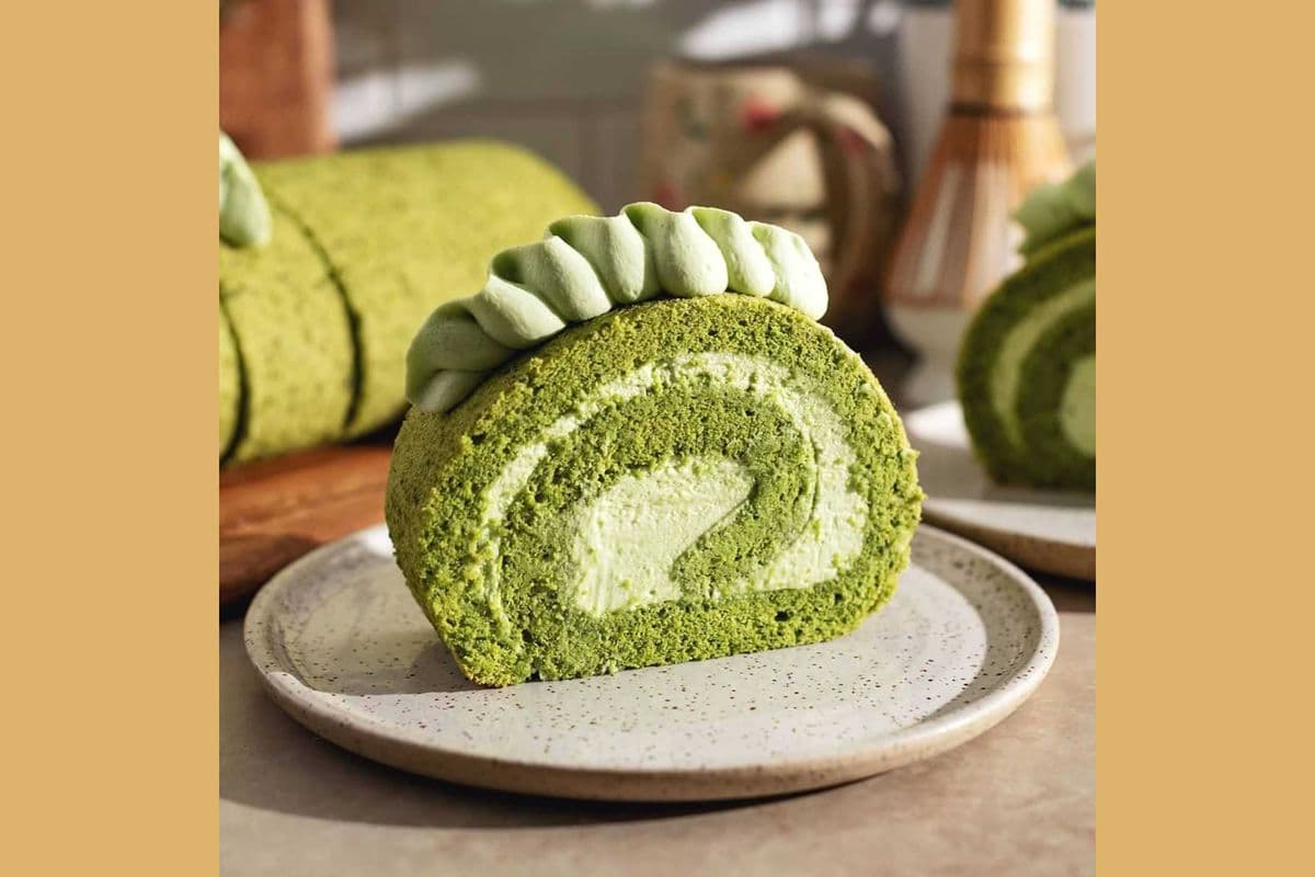 Matcha Roll Cake