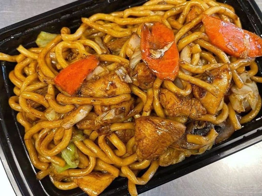 80b. Shanghai Noodles with Chicken