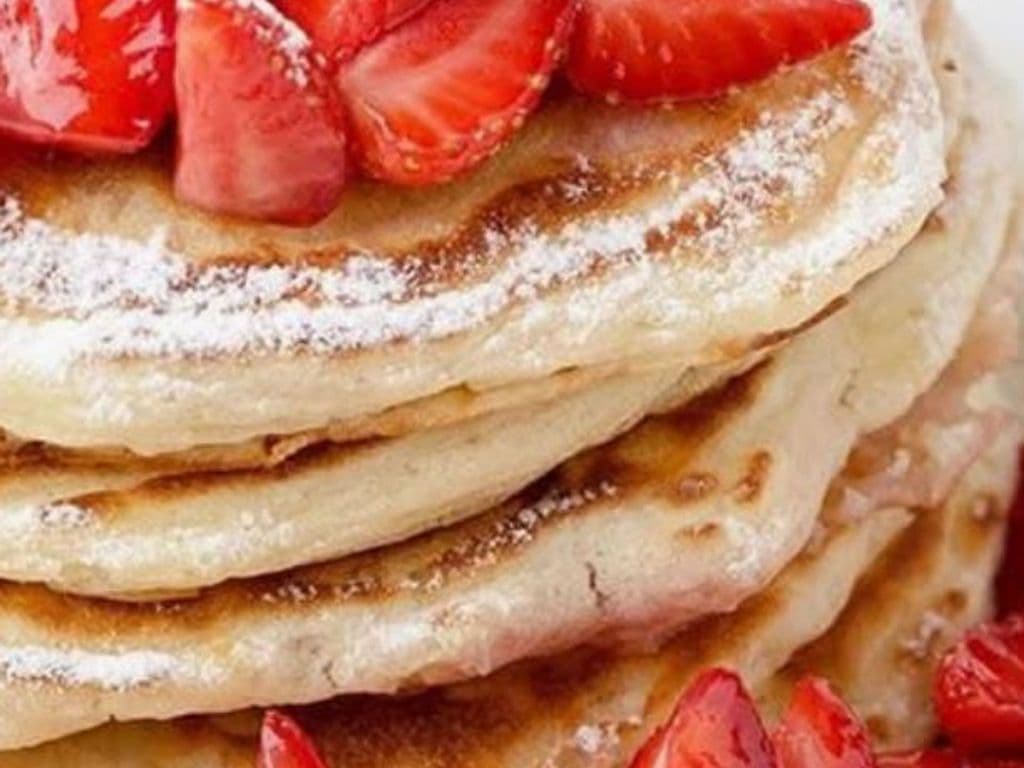 Very Strawberry Pancakes (3)