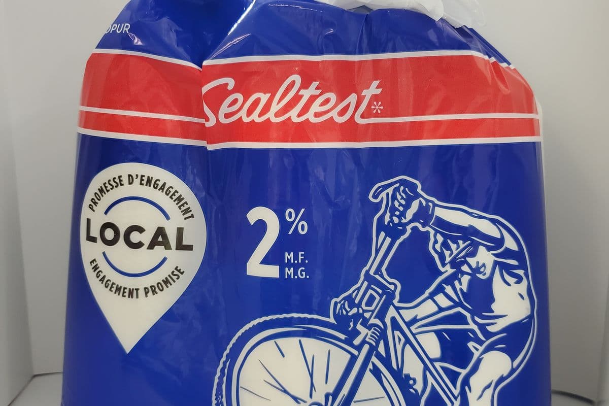 Neilson or Sealtest Milk 2% (4 L)