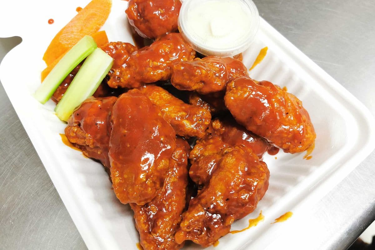 B. Chicken Wings (12 pcs)