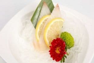 113. Red Snapper Sashimi (2 pcs)