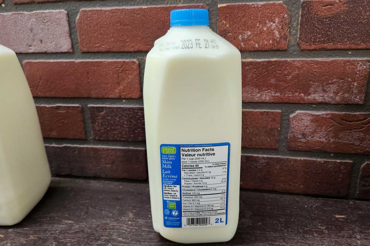 Island Farms Skim 2L Jug