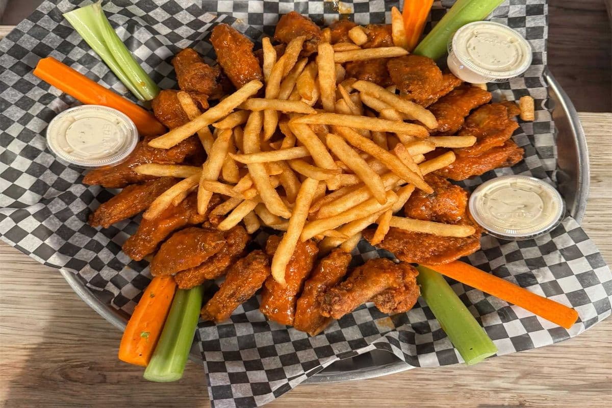 Large Wings Platter (5 lbs)