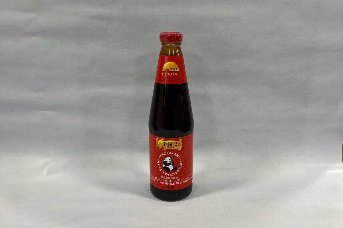 Lee Kum Kee Panda Oyster Sauce (510 g)