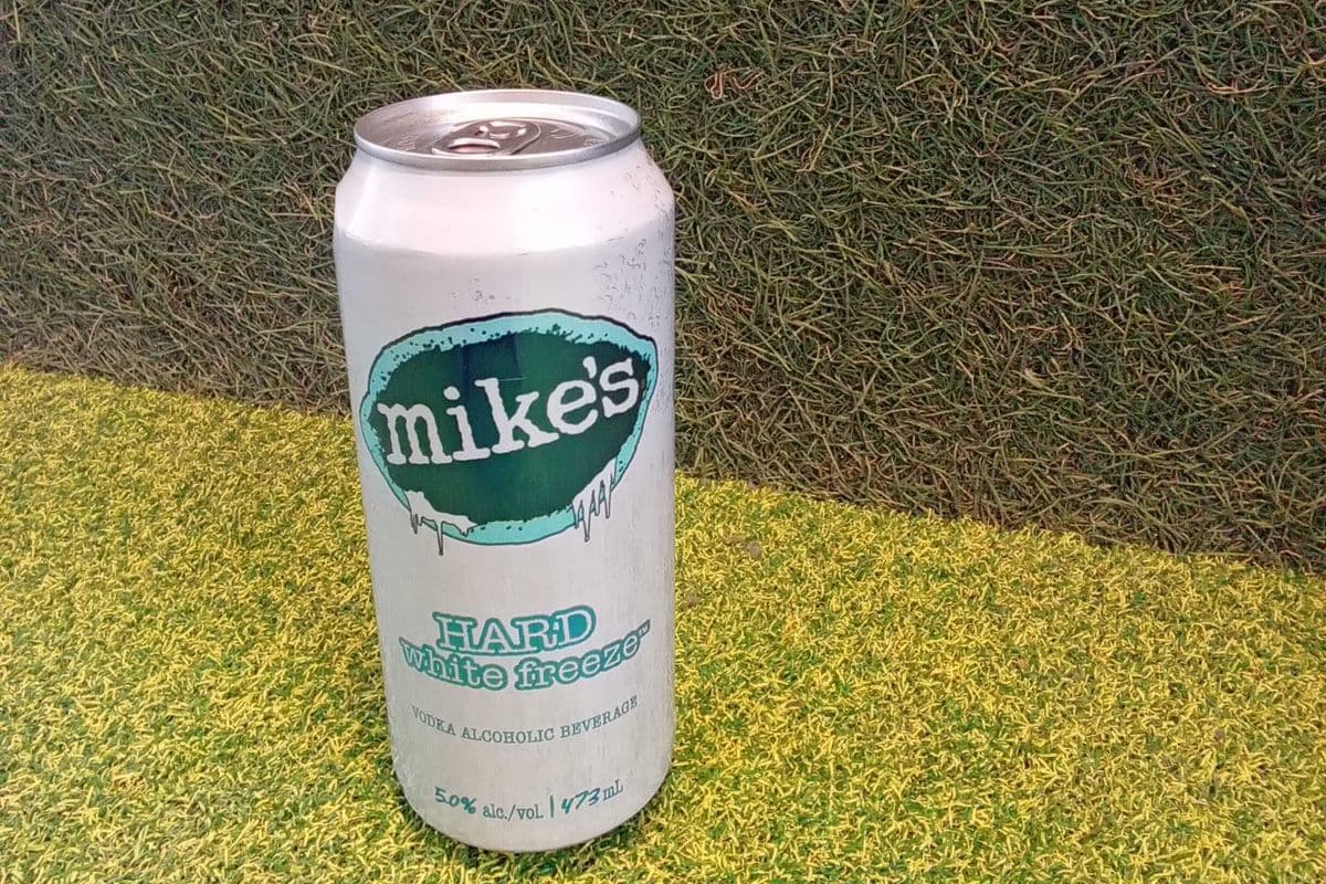 Mikes Hard White Freeze (1 x 473 ml)