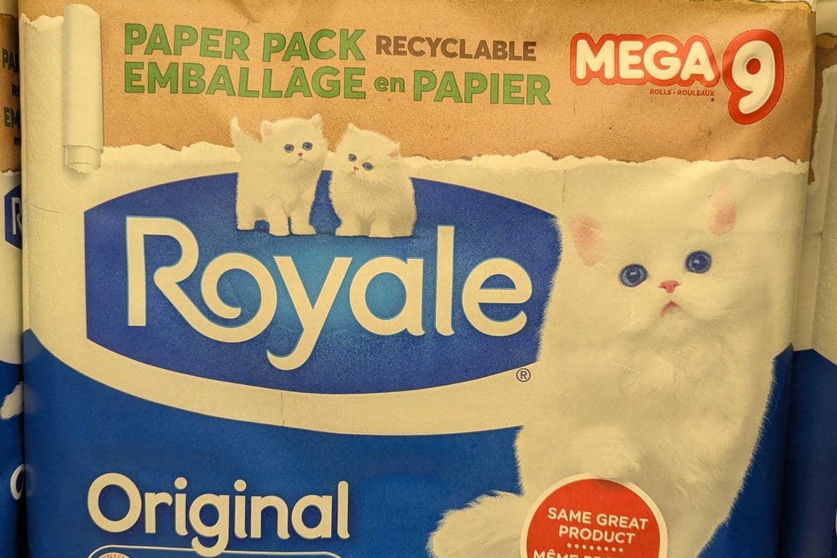 Royale Mega 9 - Paper Pack (9 Mega Rolls)