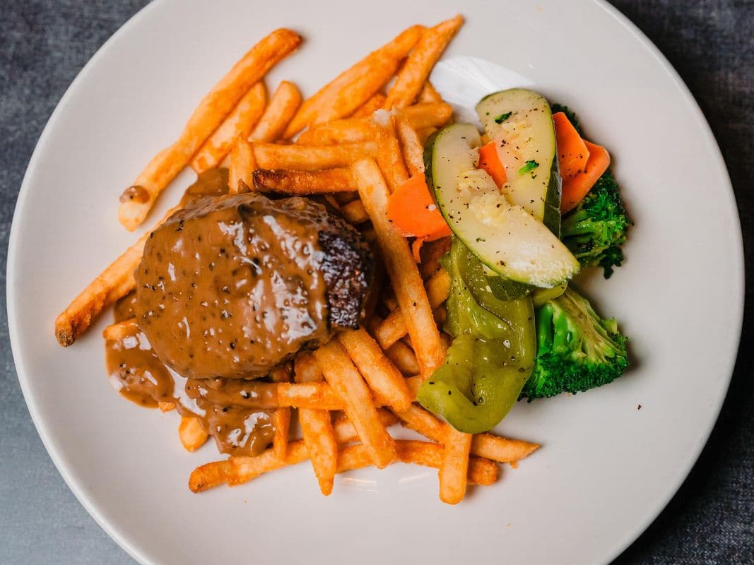 Grilled Tenderloin & Frites