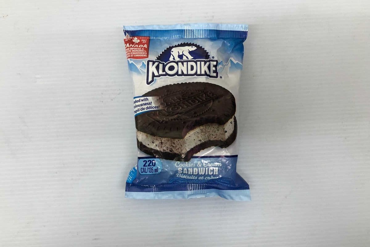 Klondike Cookies & Cream Sandwich Ice Cream 135 ml