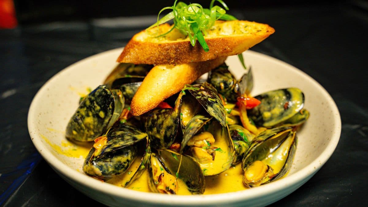 MUSSEL LOVERS