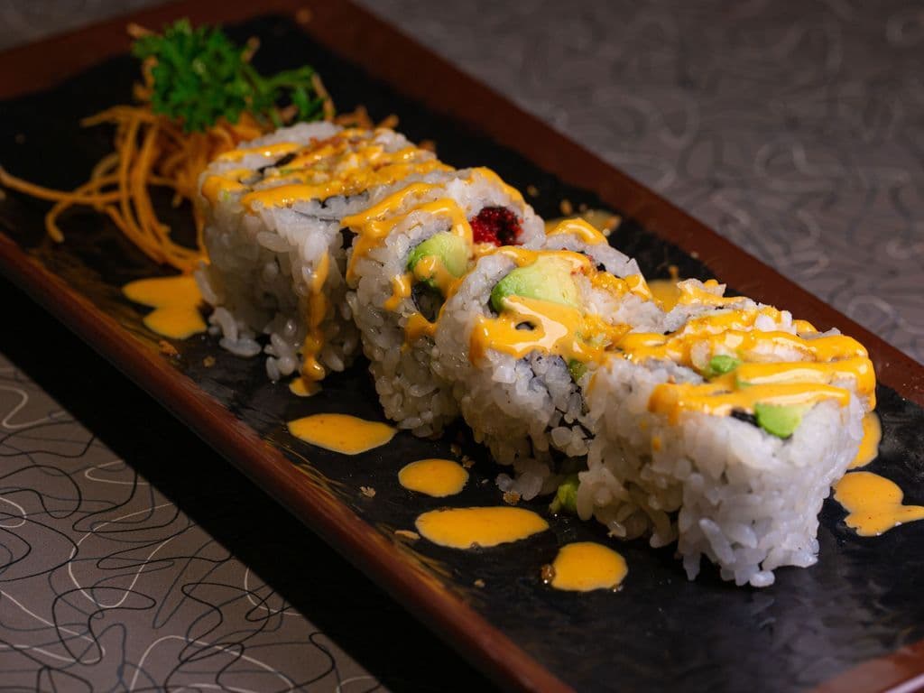 Tropical Roll (4pcs)