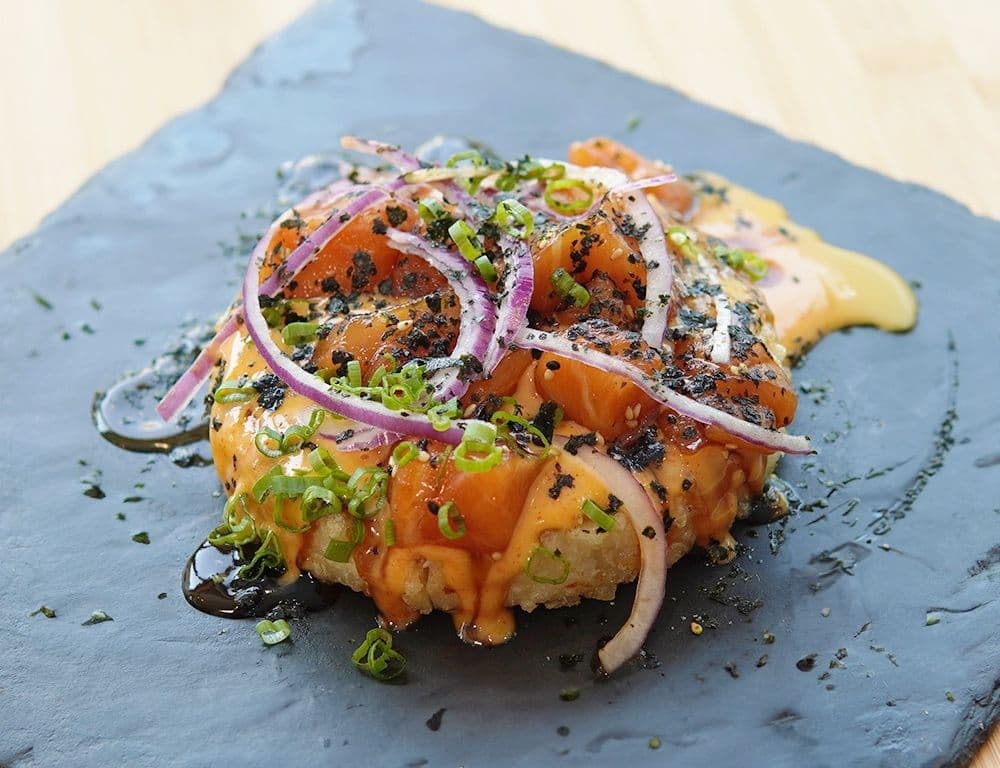 Shoyu salmon pizza