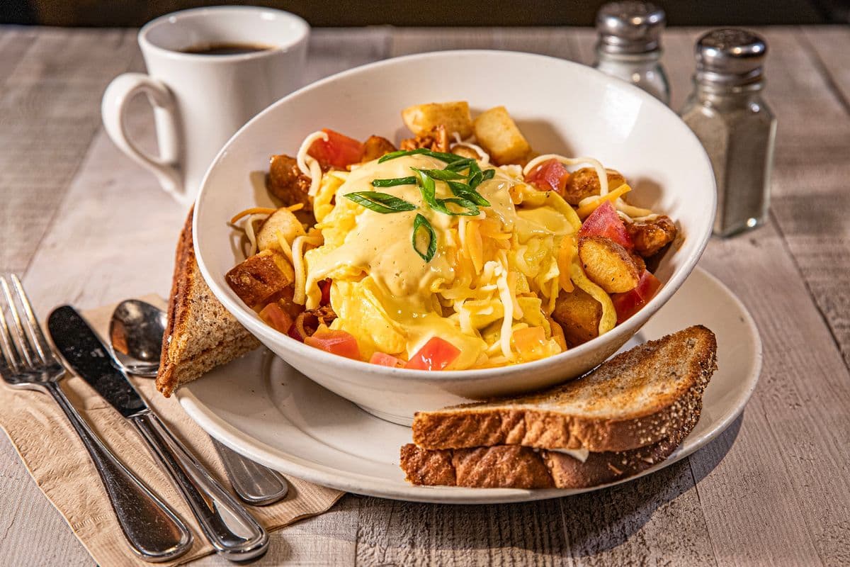 Pulled Pork Hash Brekkie Bowl