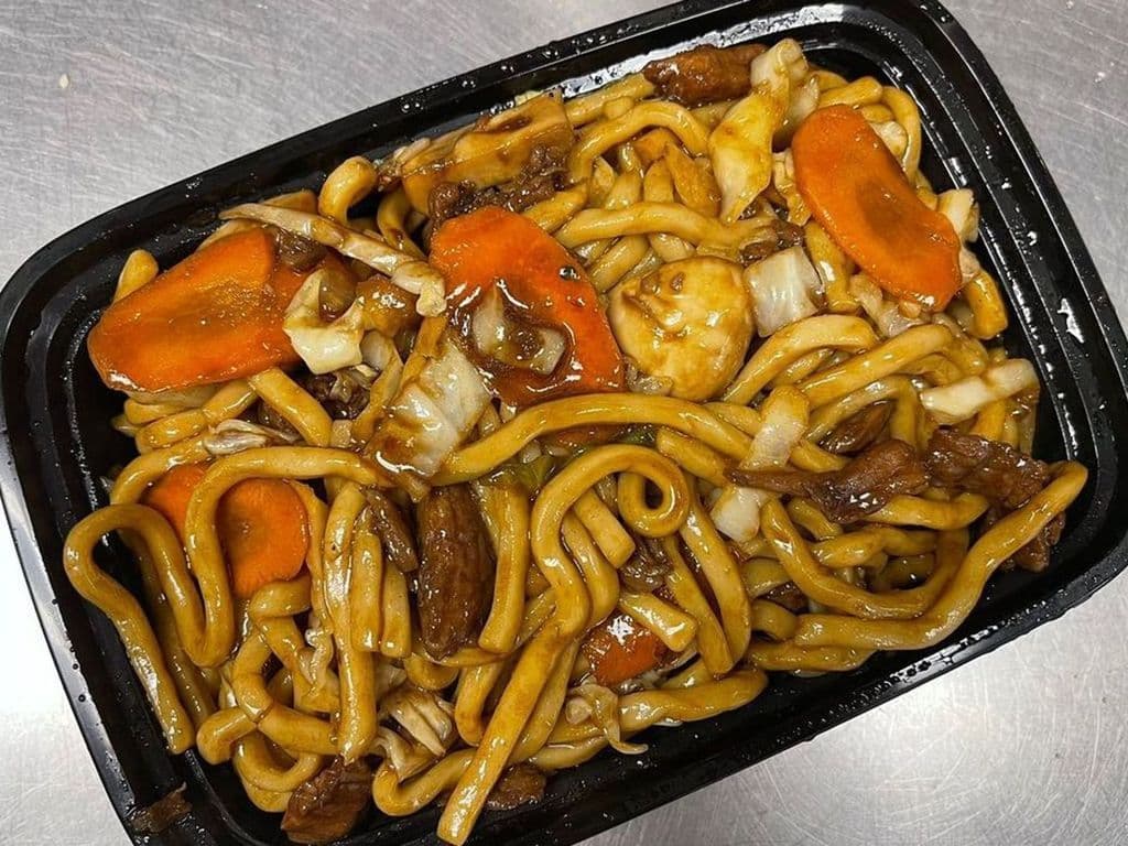 80c. Shanghai Noodle with Beef