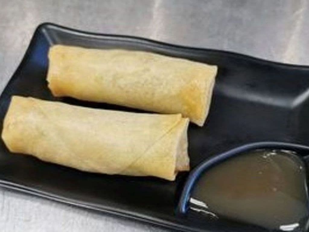1. Spring Roll (1 Piece)