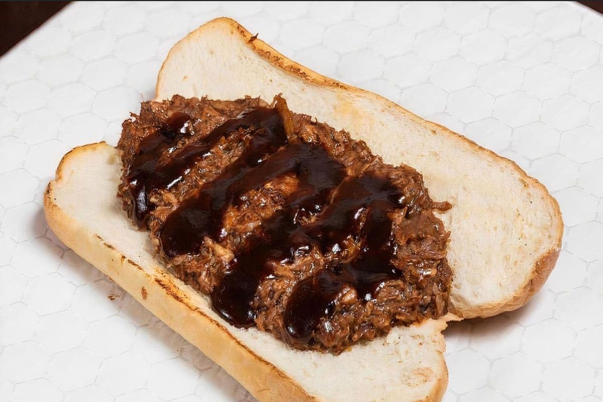 Sweet Memphis Pulled Pork Sandwich