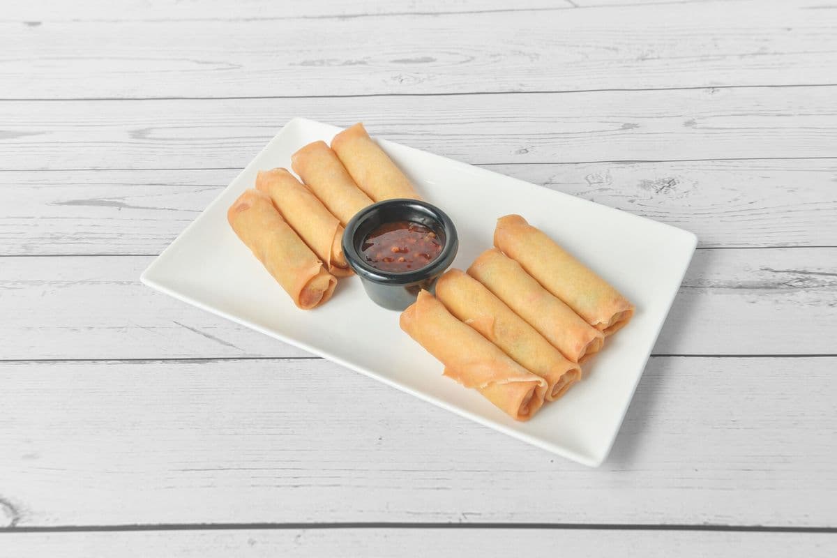 Veg. Spring Rolls ( 8 Pcs )