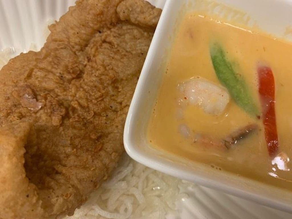 Crispy Fish w Curry Shrimp