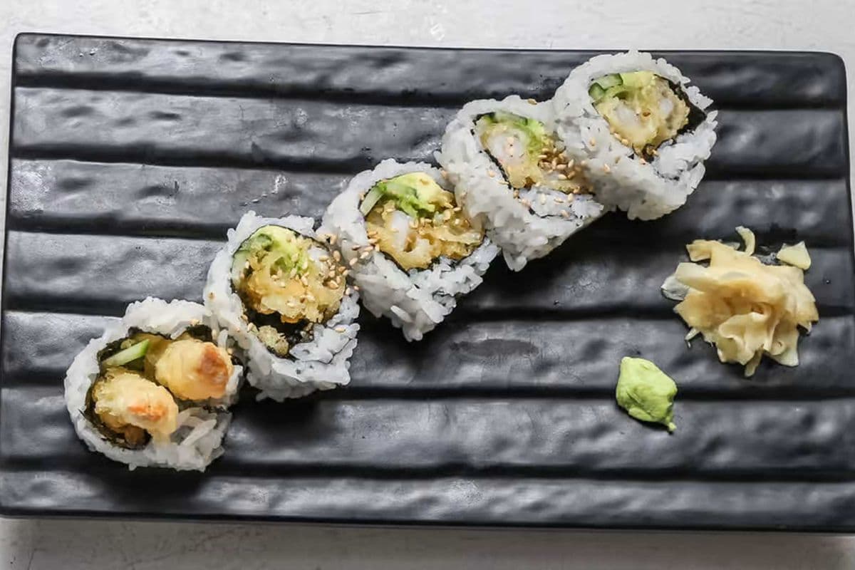 R28. Dynamite Roll