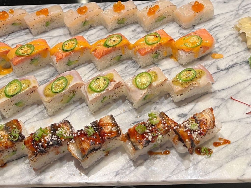 Aburi Marbel Raft (24pcs Aburi Sushi)