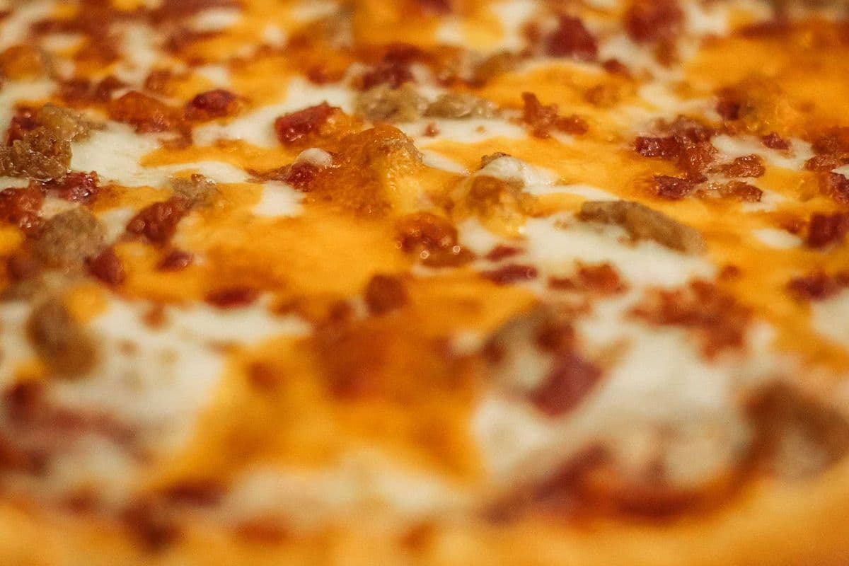 Meatzza Pie