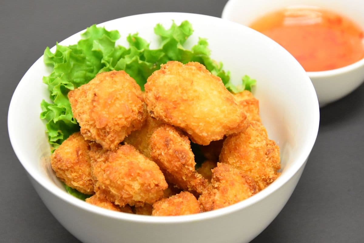 109. Popcorn Chicken with sweet chilli Thai sauce