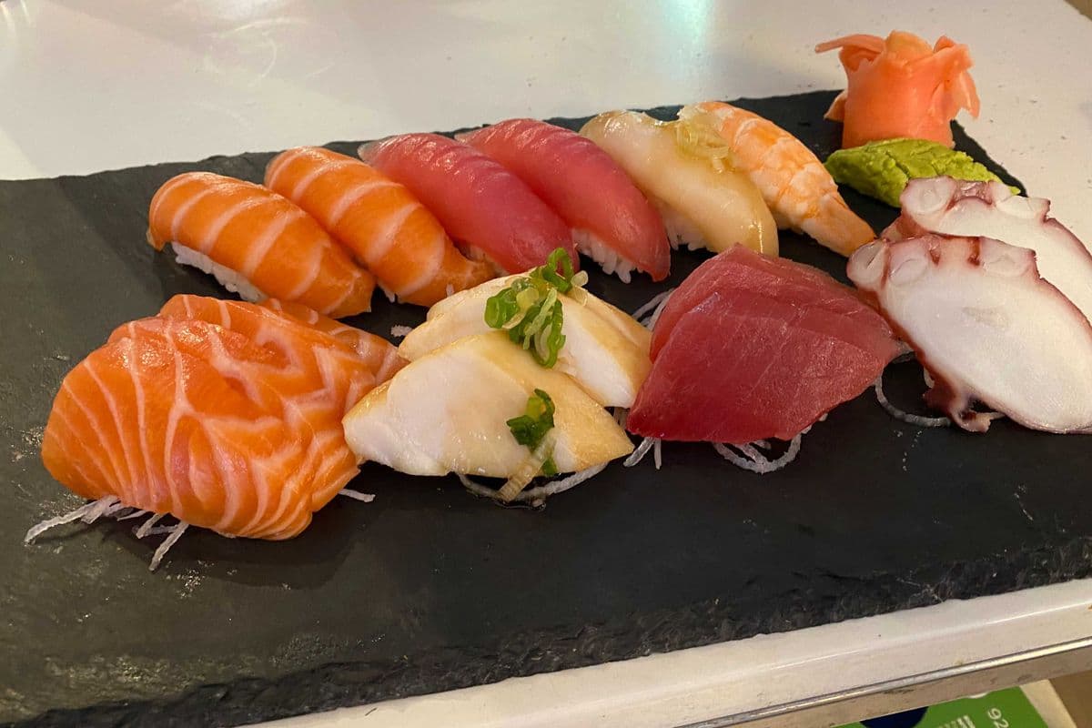 Sushi & Sashimi Combo