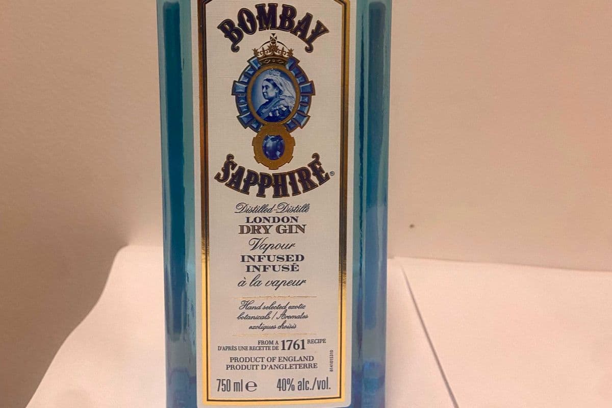 BOMBAY SAPPHIRE (750 ml) (1 x 750ml)