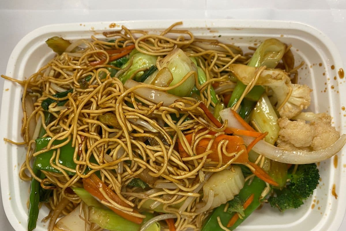 Mixed Vegetable Lo Mein
