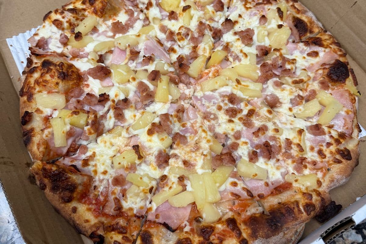 Hawaiian Pizza