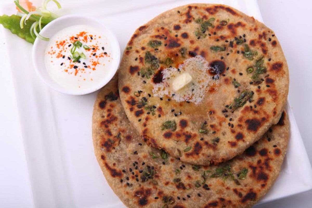 Onion Parantha Plate