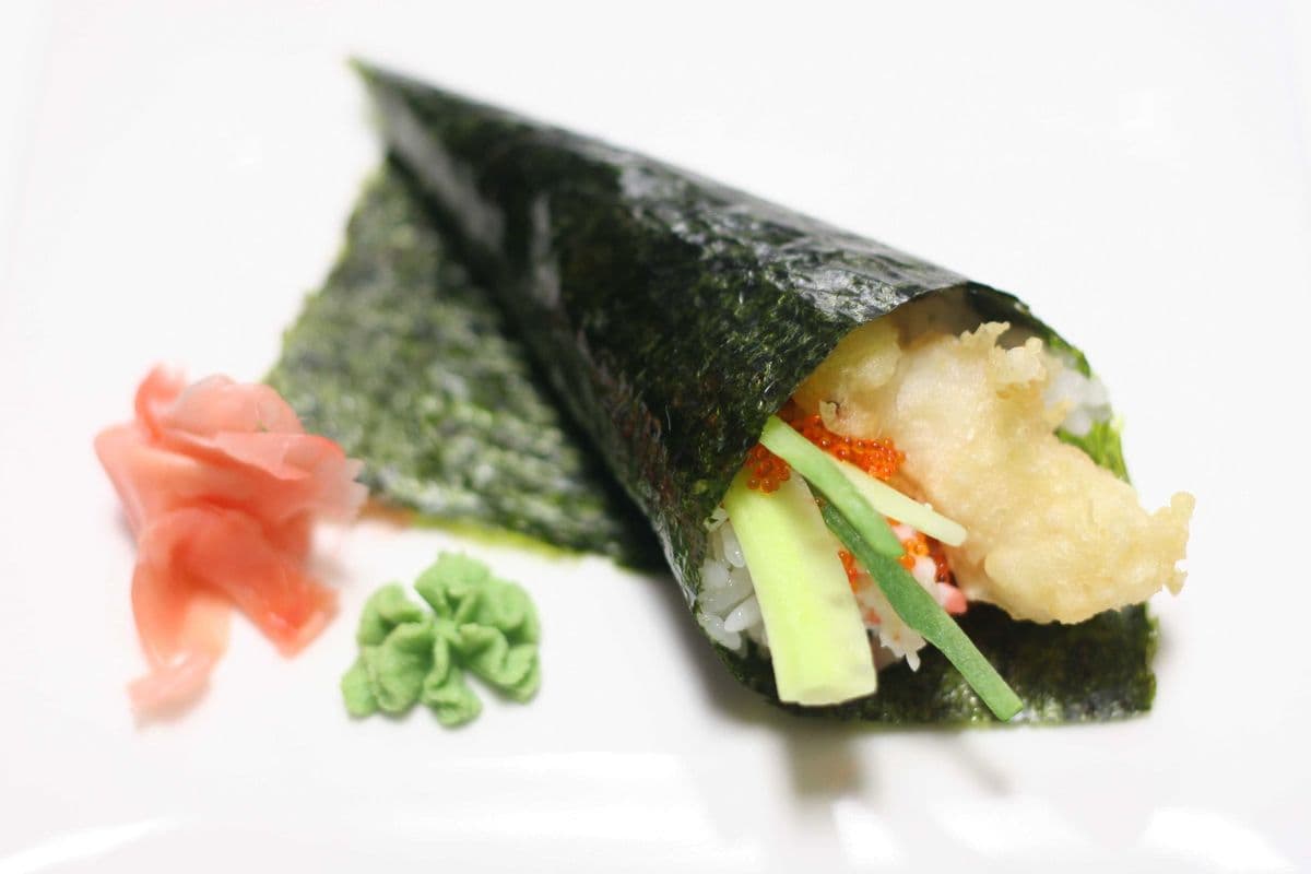 104. Prawn Tempura Temaki