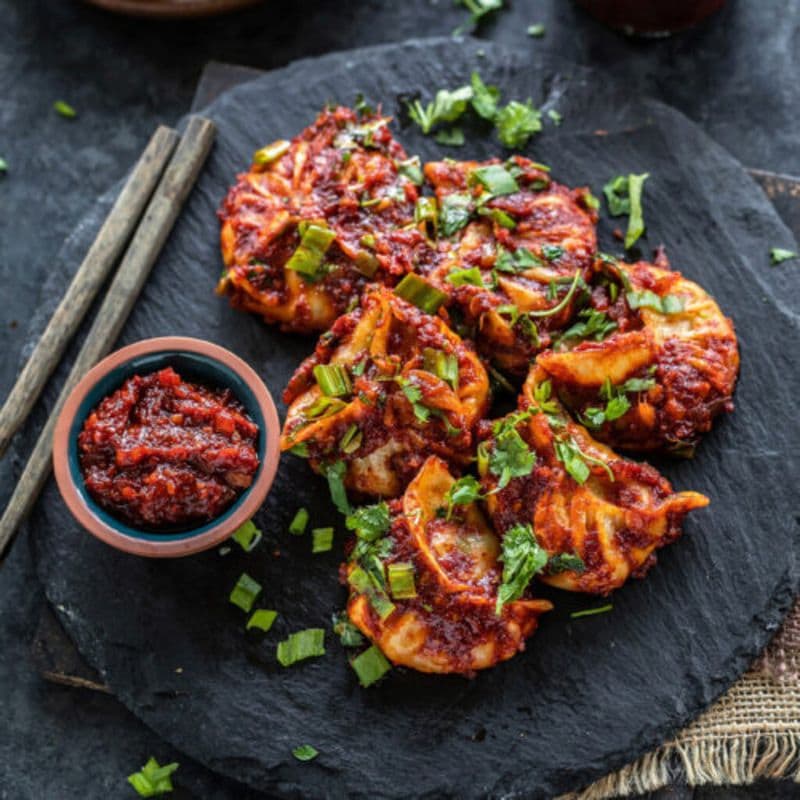 Momo poutine (spicy)