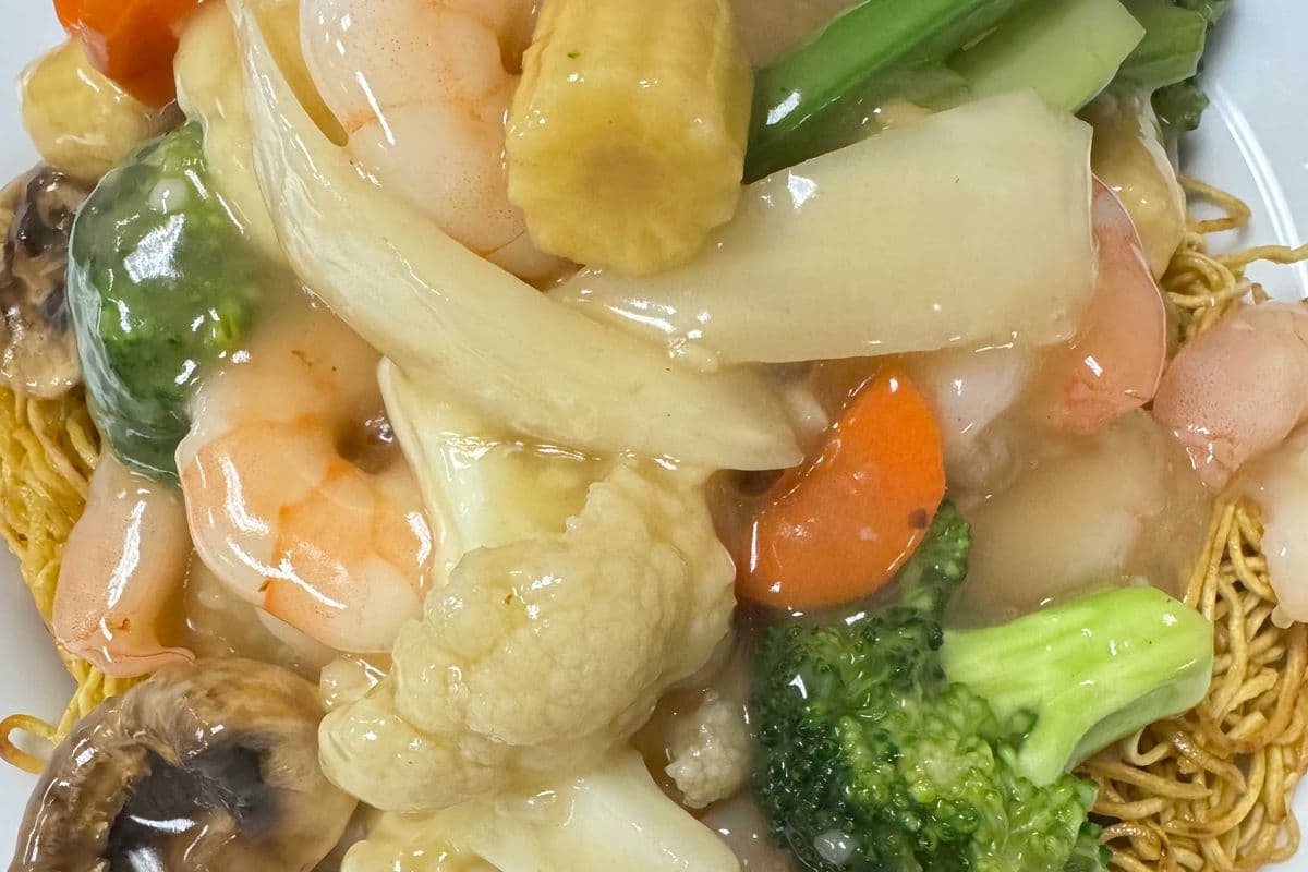 Shrimp Chow Mein 虾仁炒面(脆)