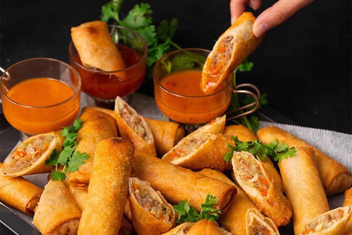 Noodles Spring Rolls (3 Rolls)