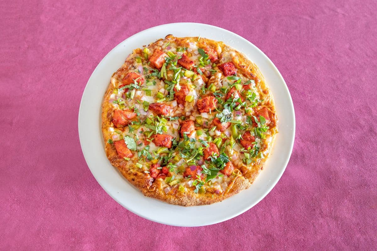 Small Tandoori Chicken Pizza (Halal)