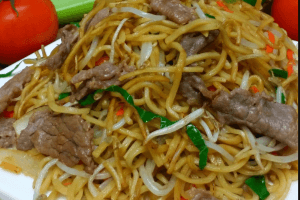 Beef Soft Chow Mein 牛肉炒软面