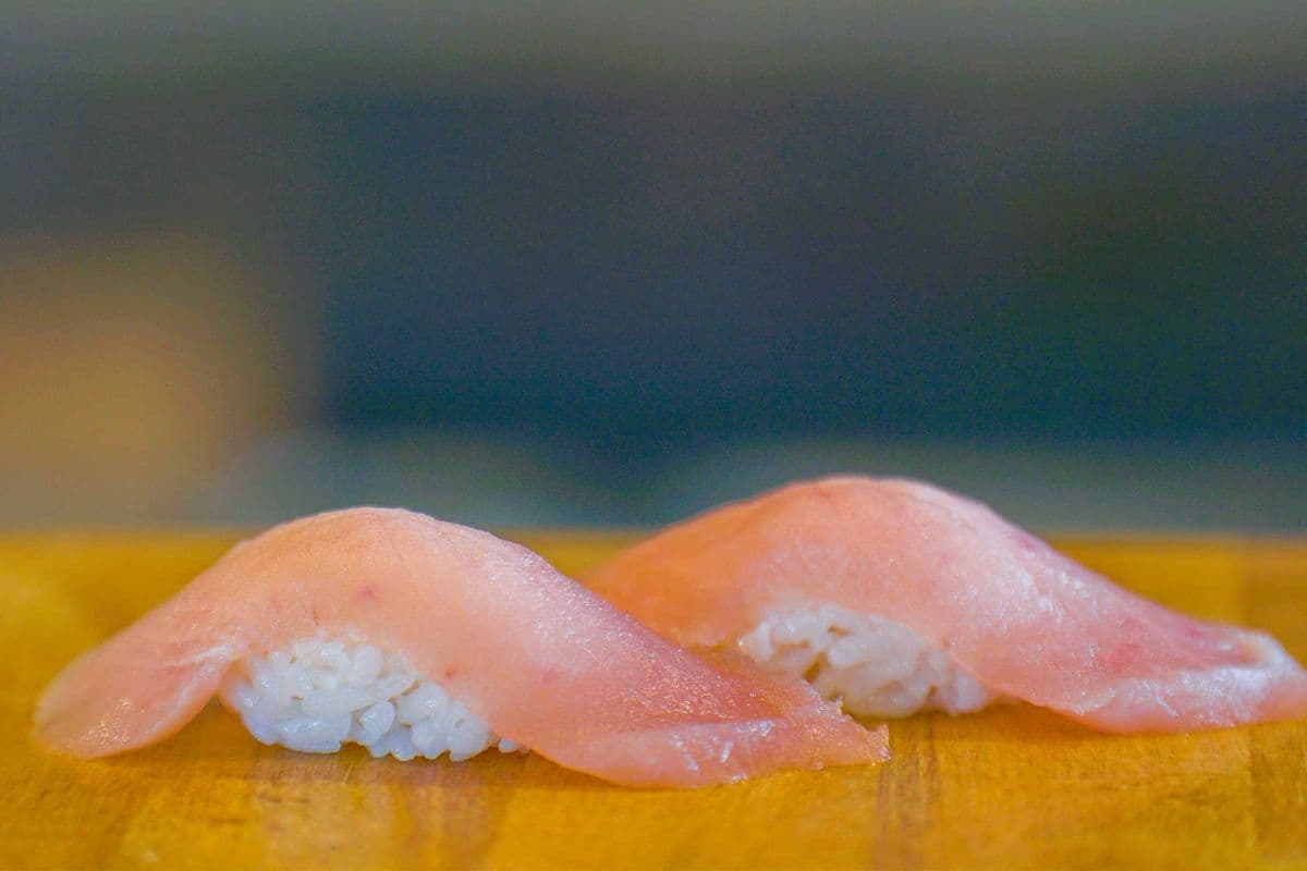 Tuna Nigiri Sushi (1 pc)