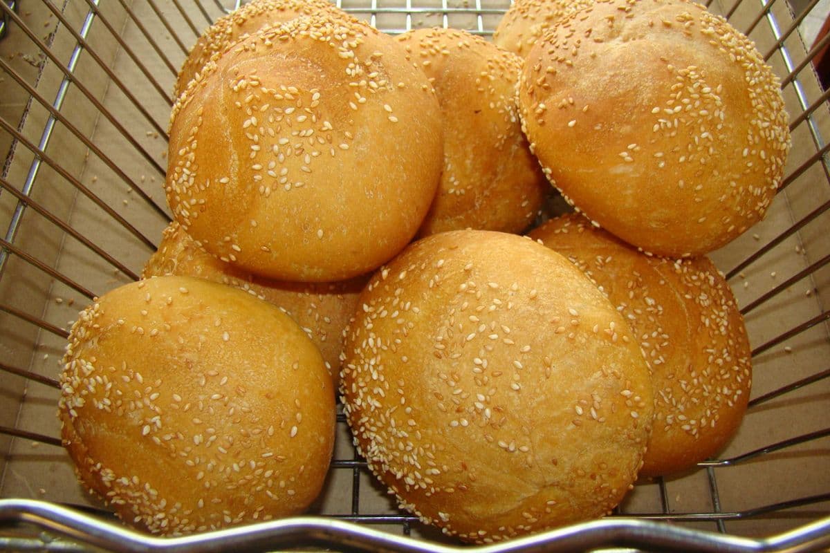 Rouleau kaiser aux sesame / Sesame Kaiser Roll