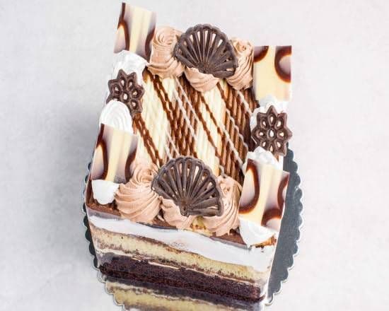 Chocolate Brownie Square Cake